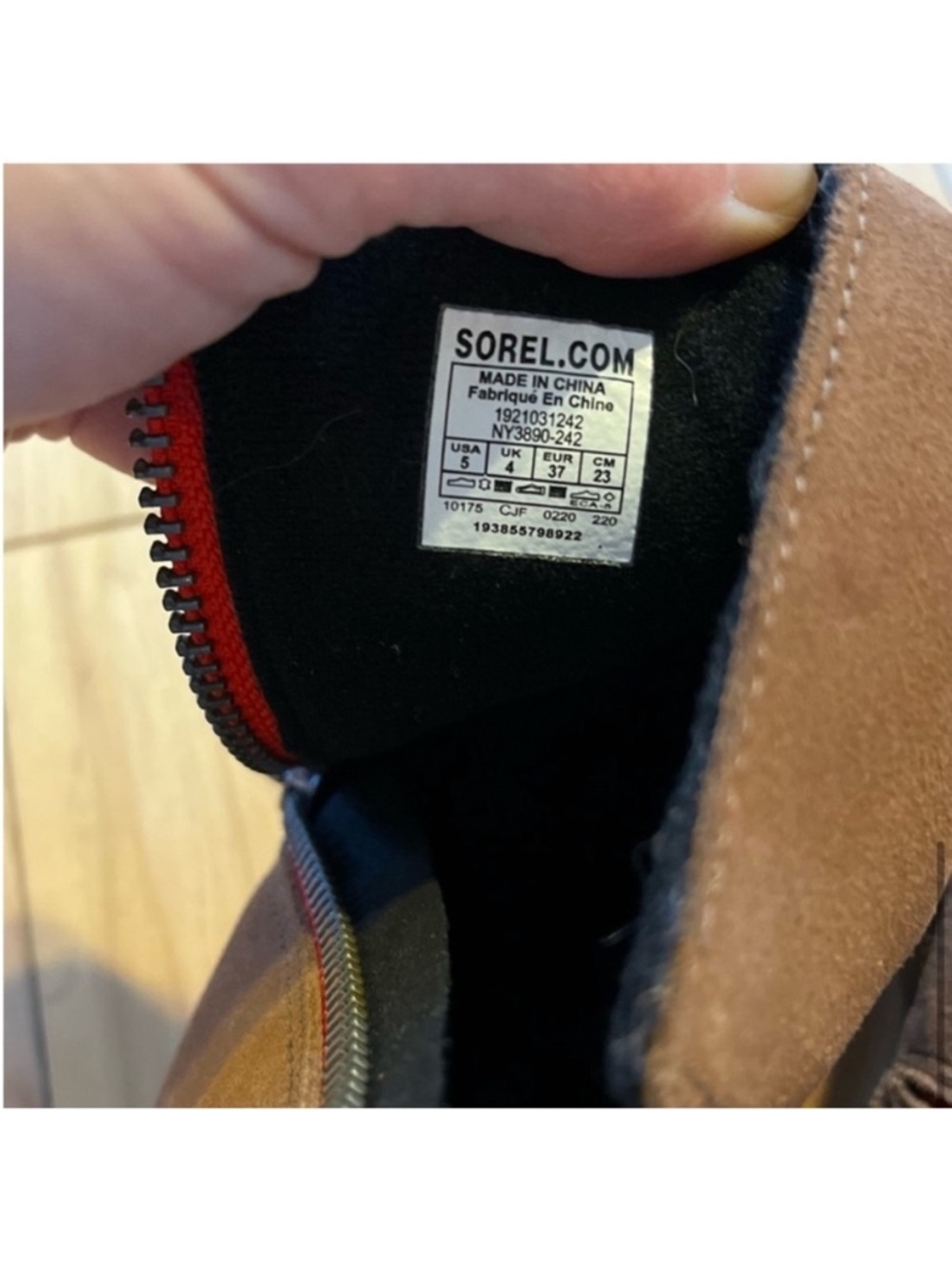 Sorel Joan of Arctic Wedge II Zip Tan and Red Booties size youth 5 or women's 37 - Picture 8 of 9